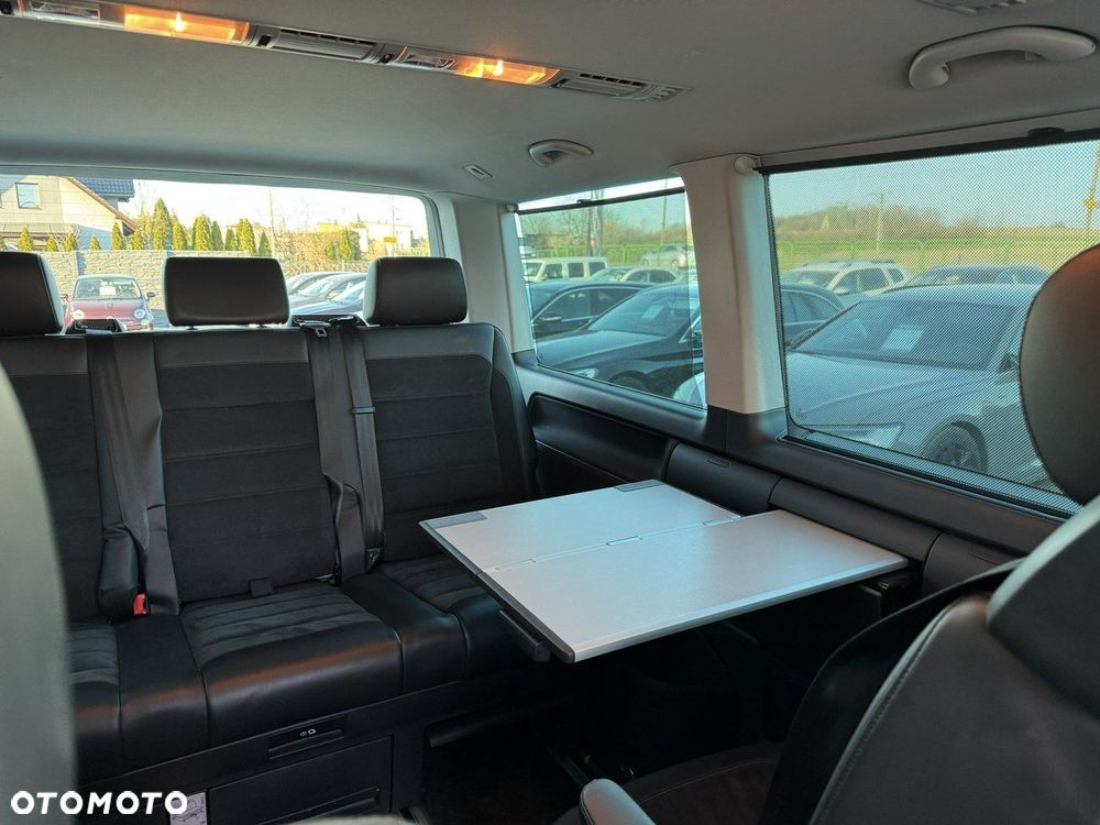 Volkswagen Multivan - 25