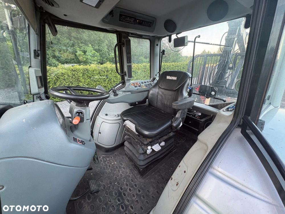 Valtra N142 - 8