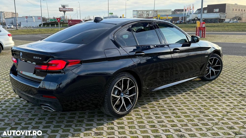 BMW Seria 5 520i Aut. M Sport Edition - 4
