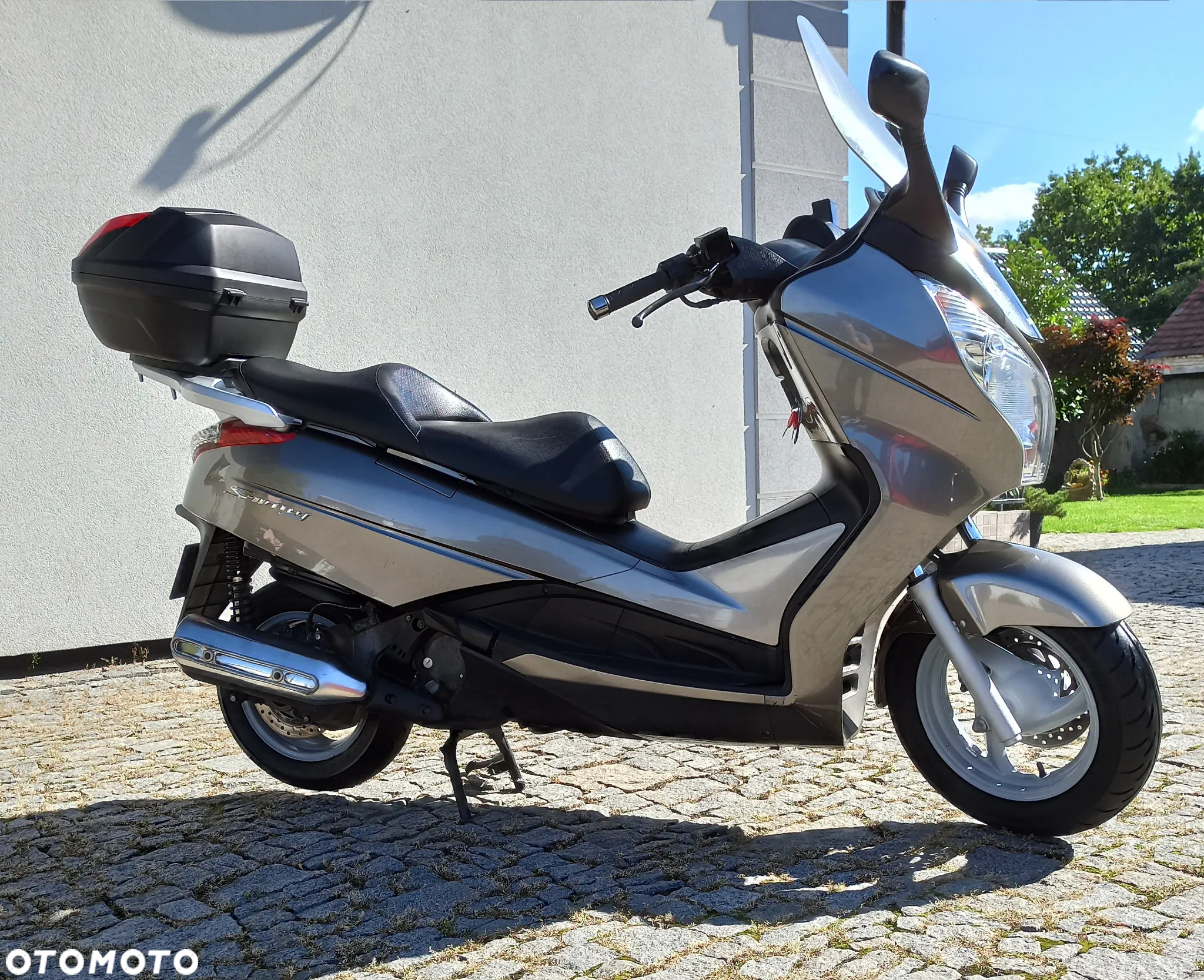 Honda FES - 12