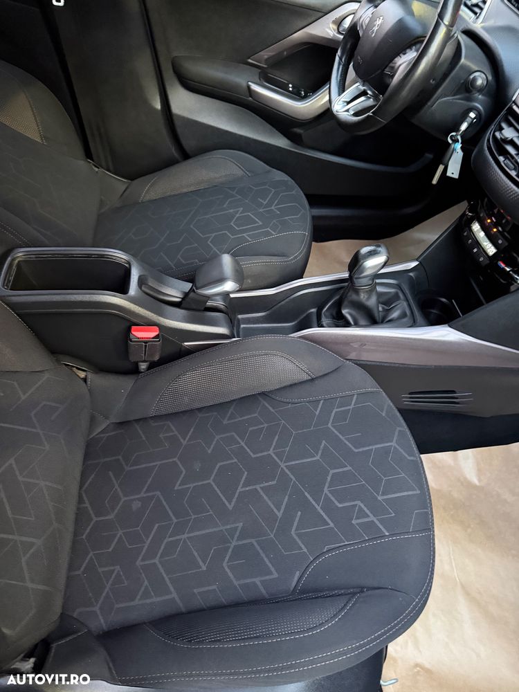 Peugeot 2008 PureTech 110 Stop&Start Allure - 18