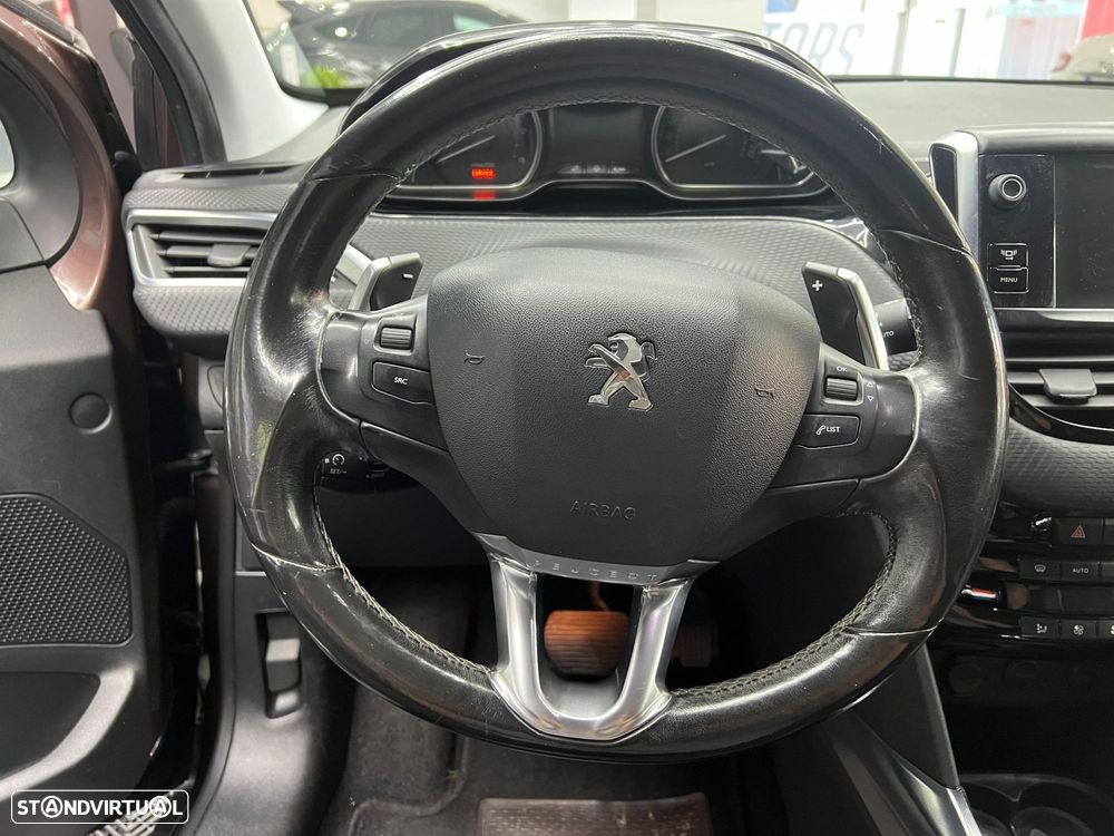 Peugeot 2008 1.6 e-HDi Allure 2-Tronic - 11