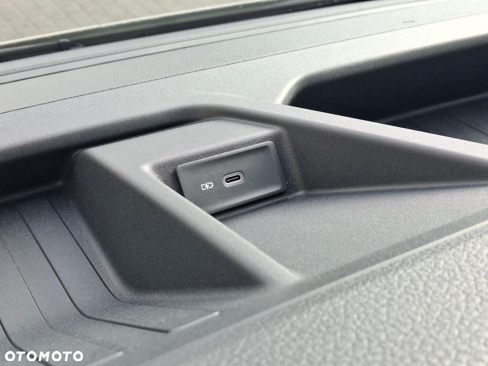Volkswagen Crafter - 28