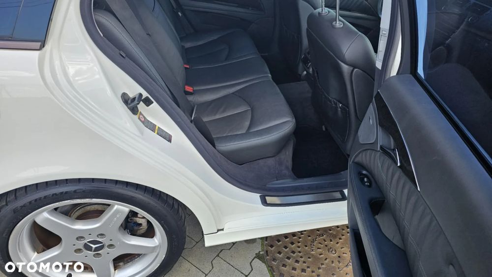 Mercedes-Benz Klasa E 500 T Avantgarde Sport Edition AMG - 17