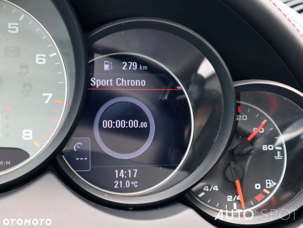 Porsche Cayenne GTS - 28