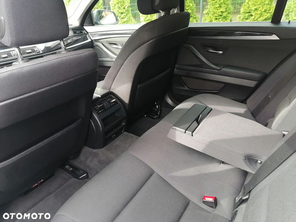 BMW Seria 5 520d - 20