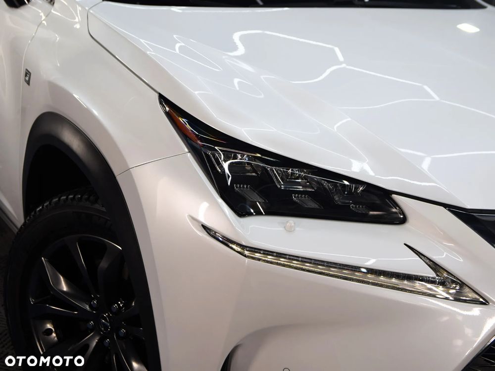 Lexus NX 200t F Sport AWD - 32