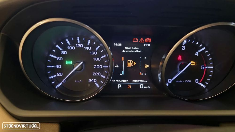 Land Rover Range Rover Sport D250 (SDV6) HSE Dynamic - 40