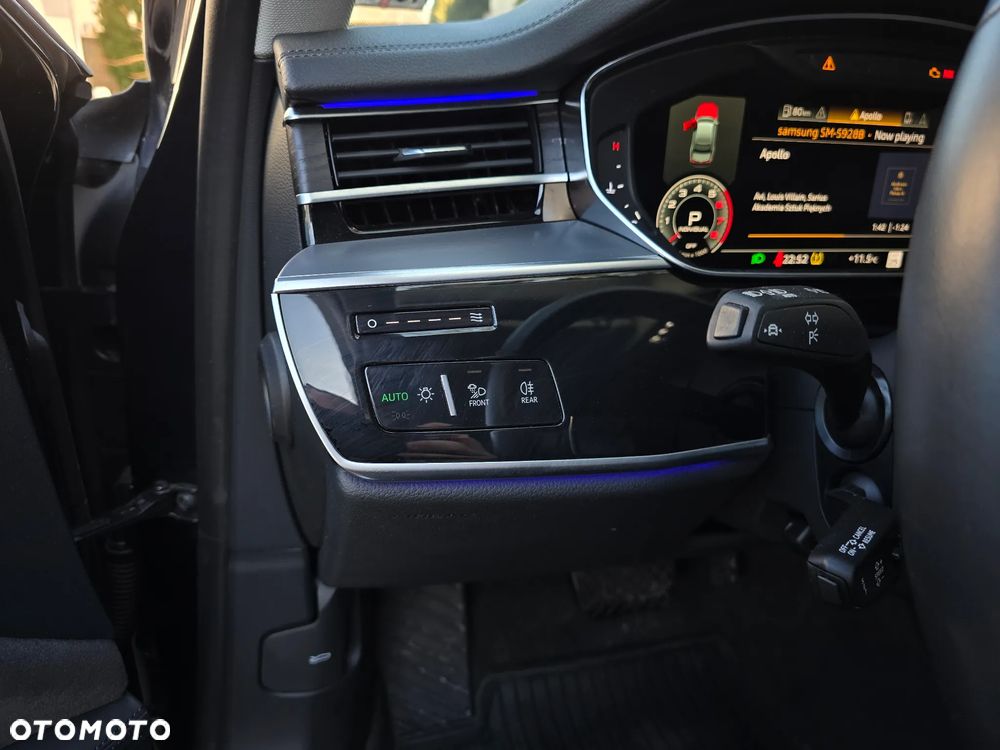 Audi A8 L 55 TFSI quattro tiptronic - 24