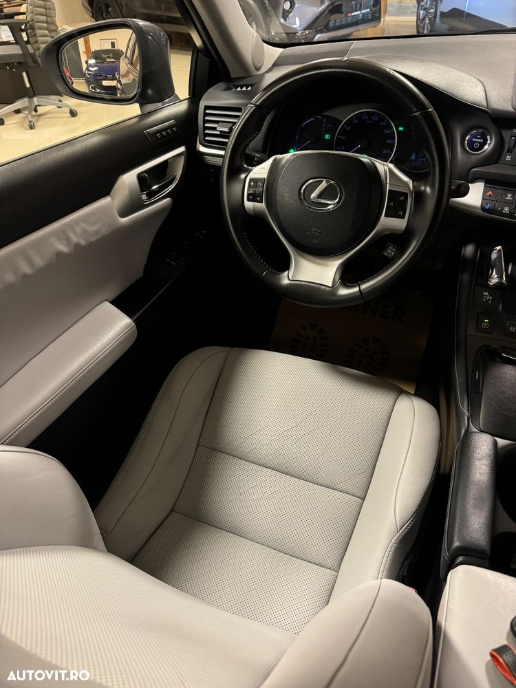 Lexus CT 200h Aut. Luxury - 11