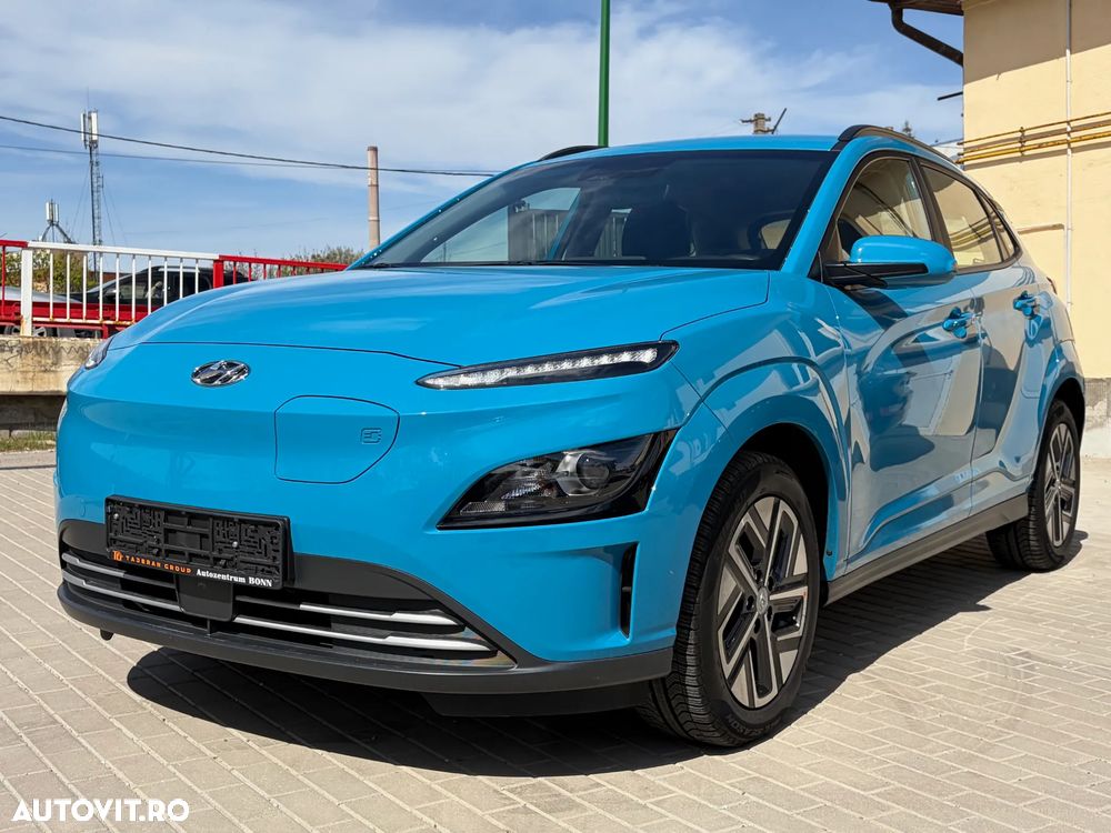 Hyundai KONA Select - 31