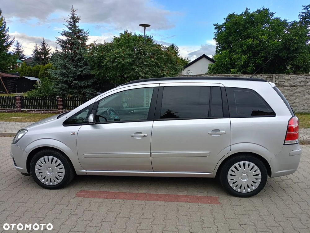 Opel Zafira - 4