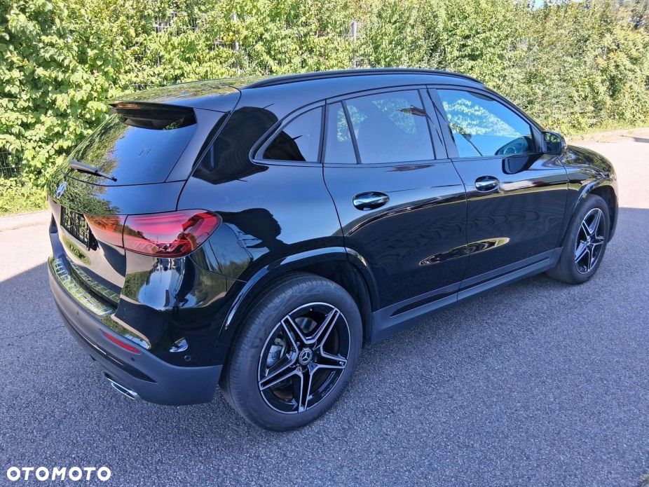 Mercedes-Benz GLA 220 mHEV 4-Matic AMG Line 8G-DCT - 6