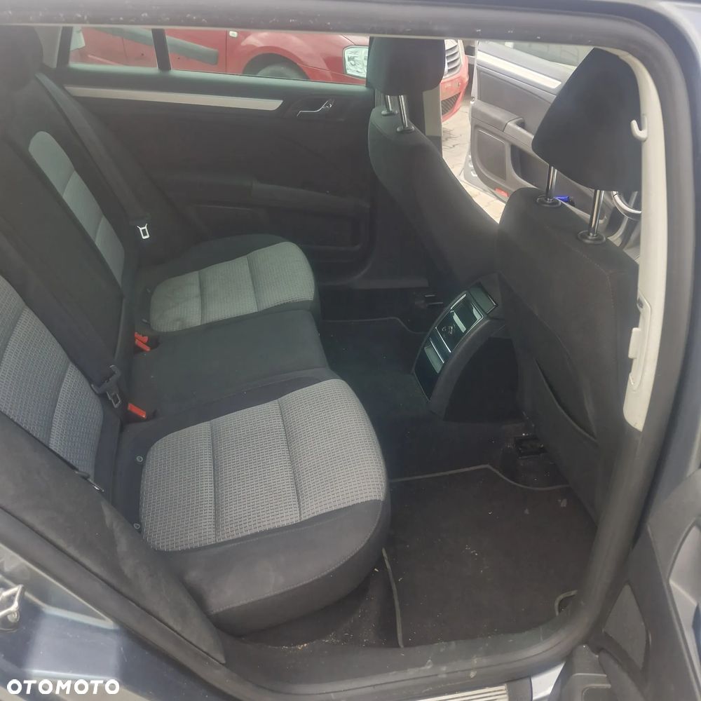 Skoda Superb 2.0 TDI Comfort - 14