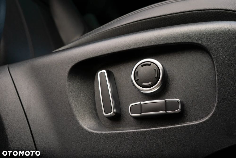 Land Rover Range Rover Evoque - 17