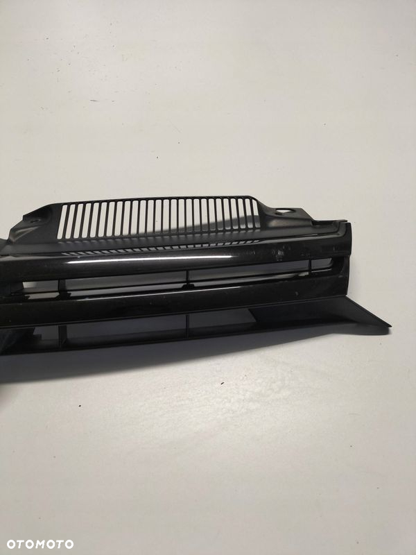 ATRAPA CHŁODNICY GRILL VOLKSWAGEN GOLF VI - 3