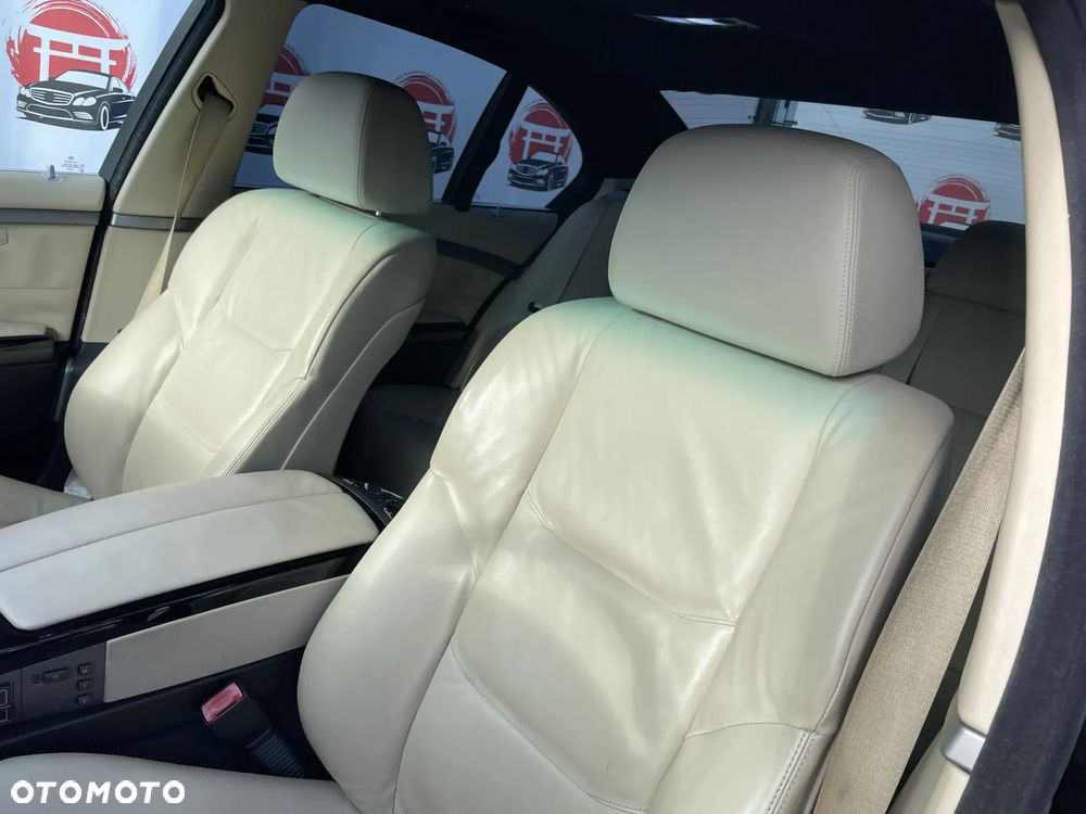 BMW Seria 7 750i - 18