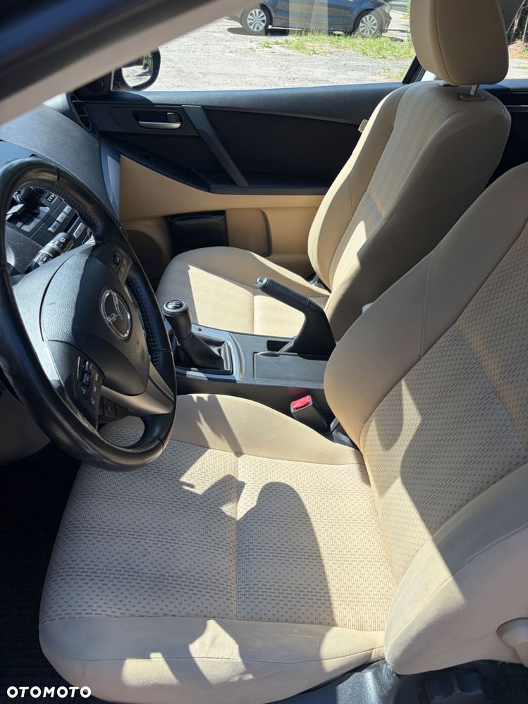 Mazda 3 - 8