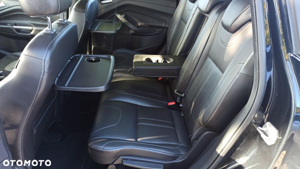 Ford Kuga 2.0 TDCi 2x4 Titanium - 13
