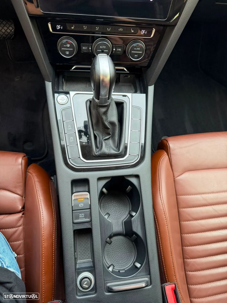 VW Passat 2.0 TDI Highline DSG - 12