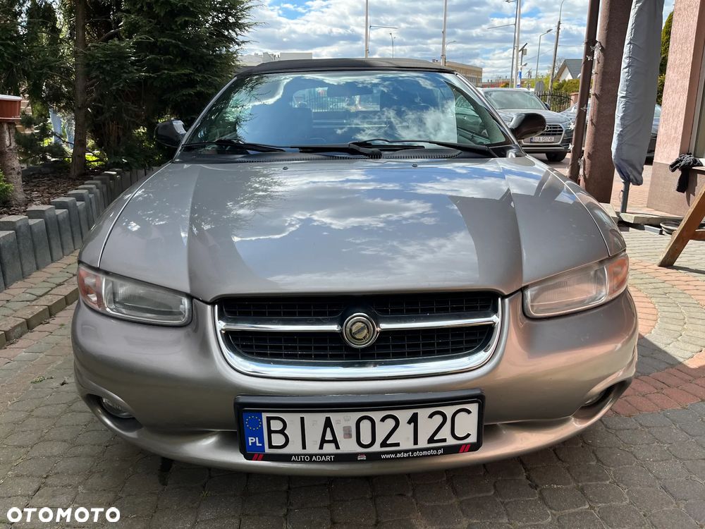 Chrysler Stratus - 3