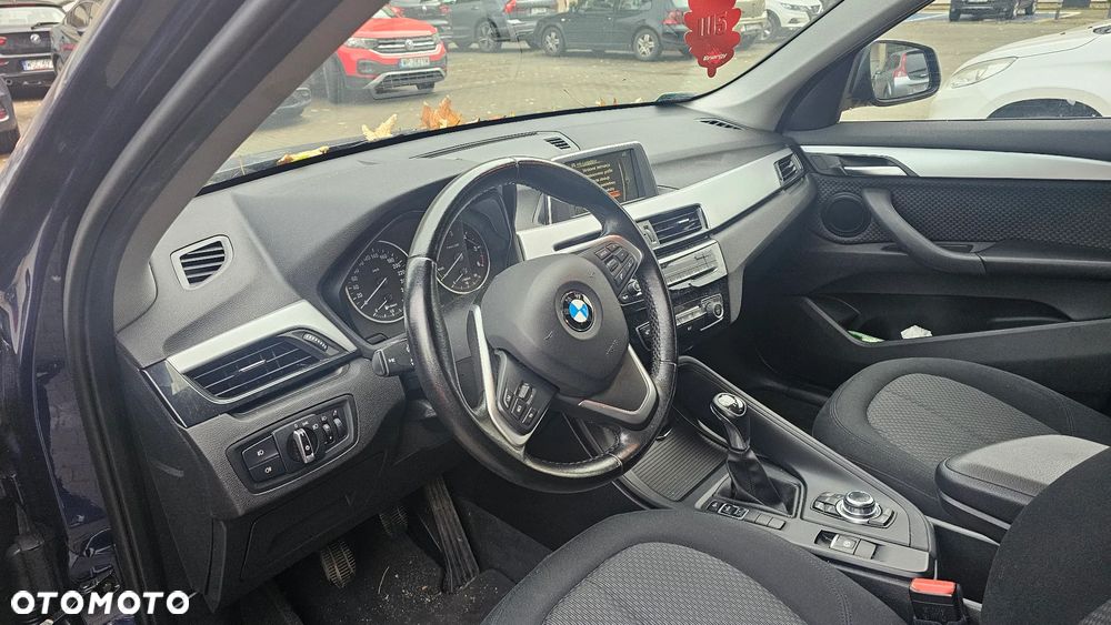 BMW X1 sDrive18d Sport Line - 35