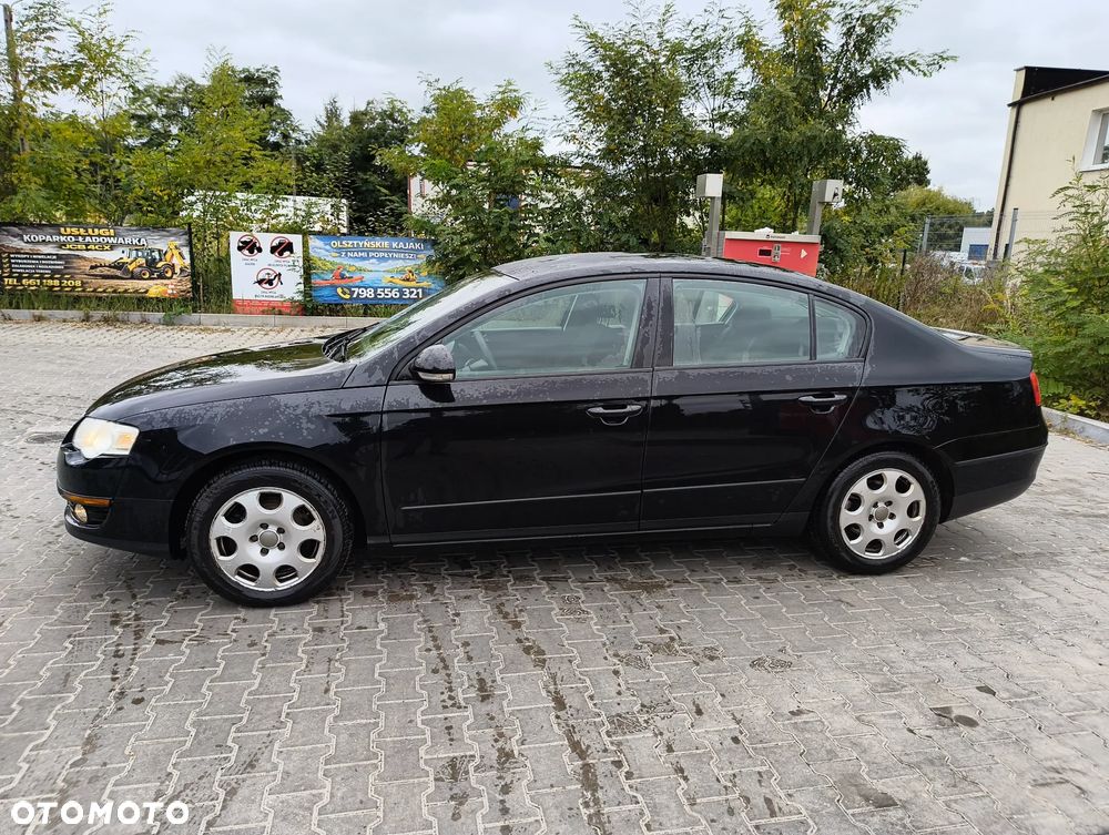 Volkswagen Passat 2.0 TDI DPF BlueMot Comfortline - 7
