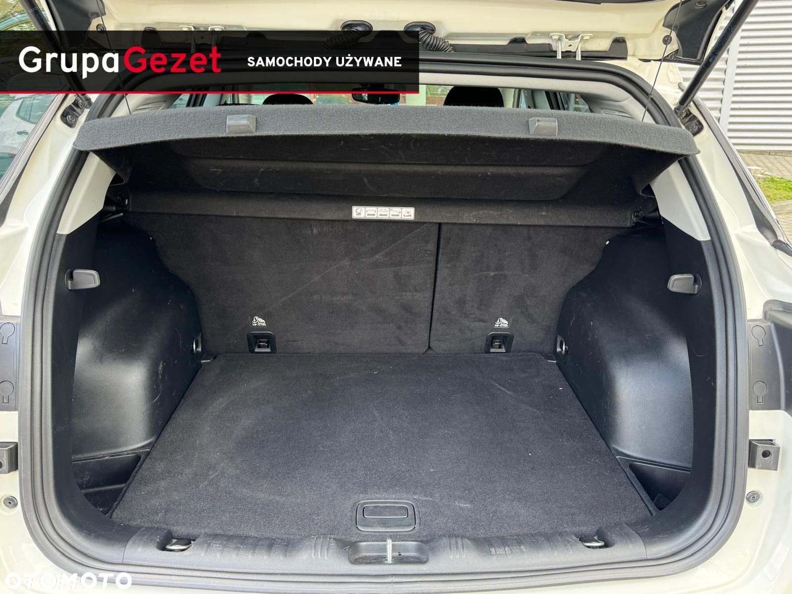 Jeep Compass - 13