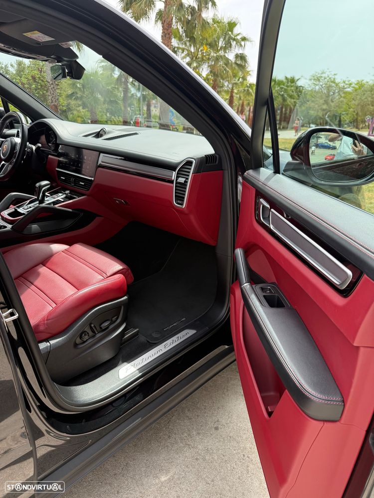 Porsche Cayenne E-Hybrid Platinum Edition - 22