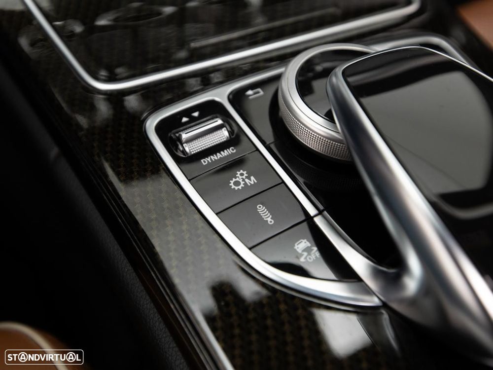 Mercedes-Benz C 63 AMG S - 36