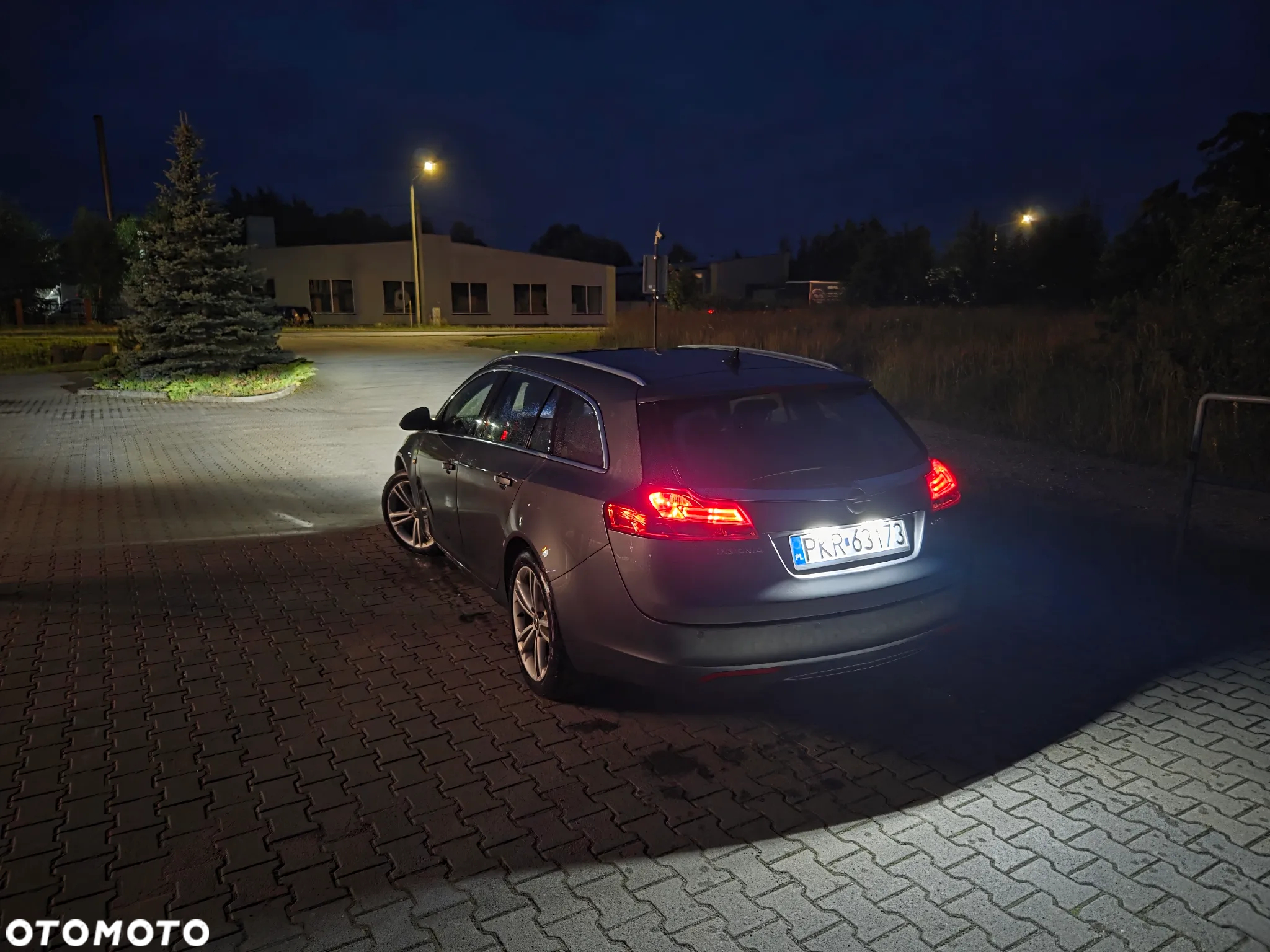 Opel Insignia 2.0 CDTI Sports Tourer - 3
