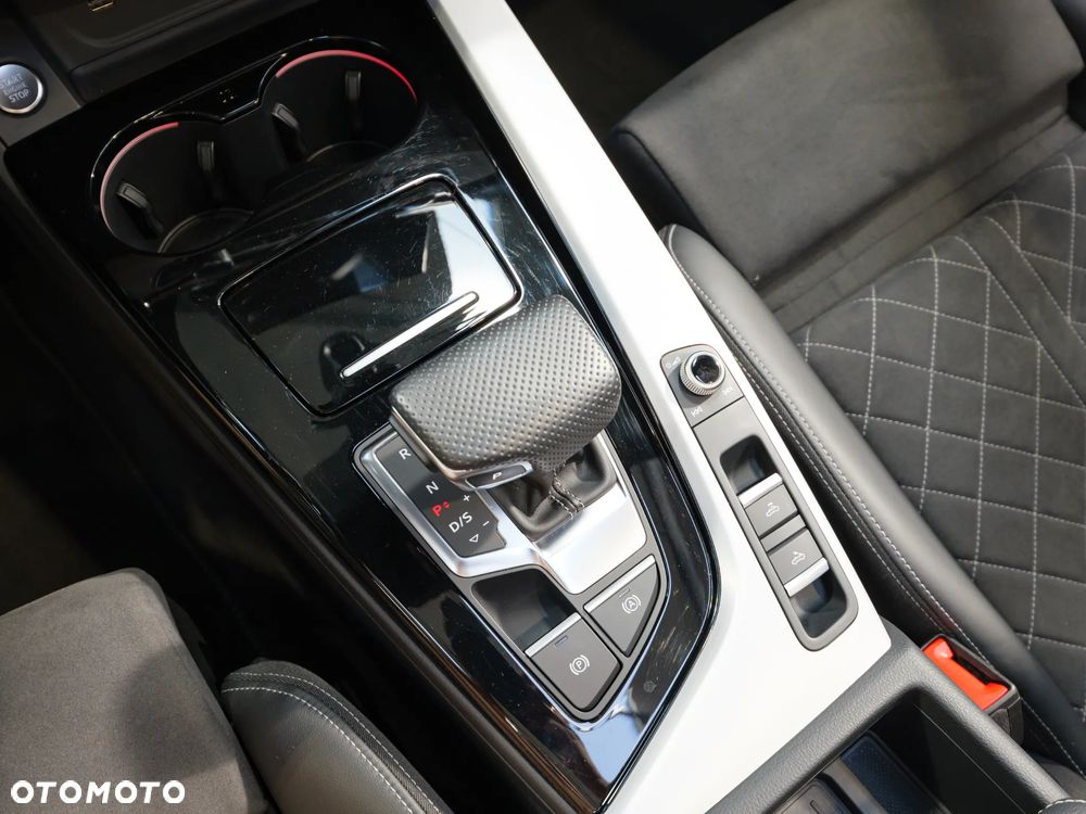 Audi A5 Cabrio - 32