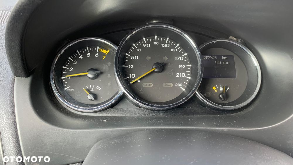 Renault Fluence 1.6 16V Expression - 13