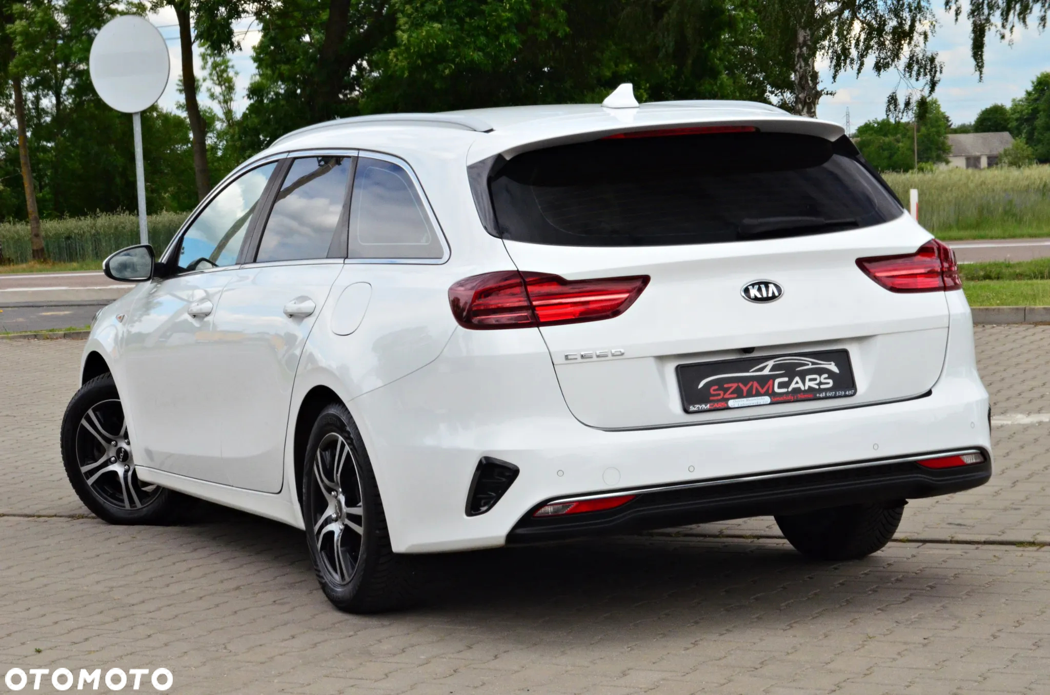 Kia Ceed - 3