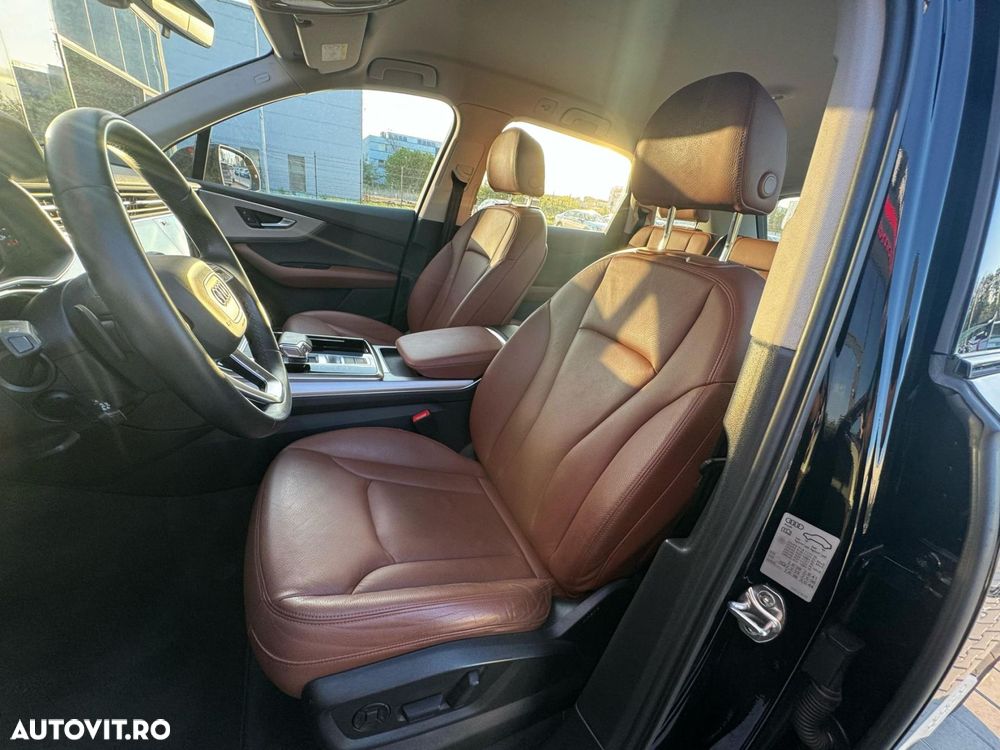 Audi Q7 55 TFSI e quattro tiptronic - 12