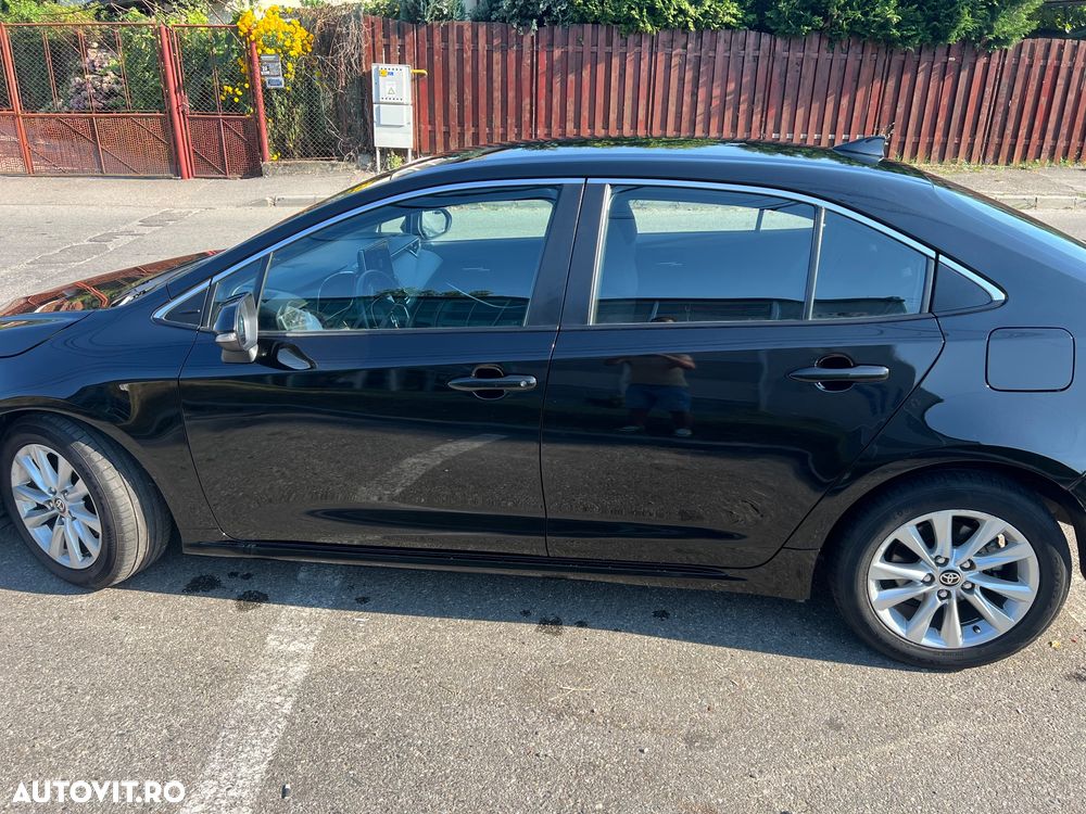 Toyota Corolla 1.8 HSD Dynamic - 3