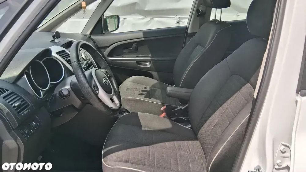 Kia Venga 1.4 CVVT Edition 7 - 11