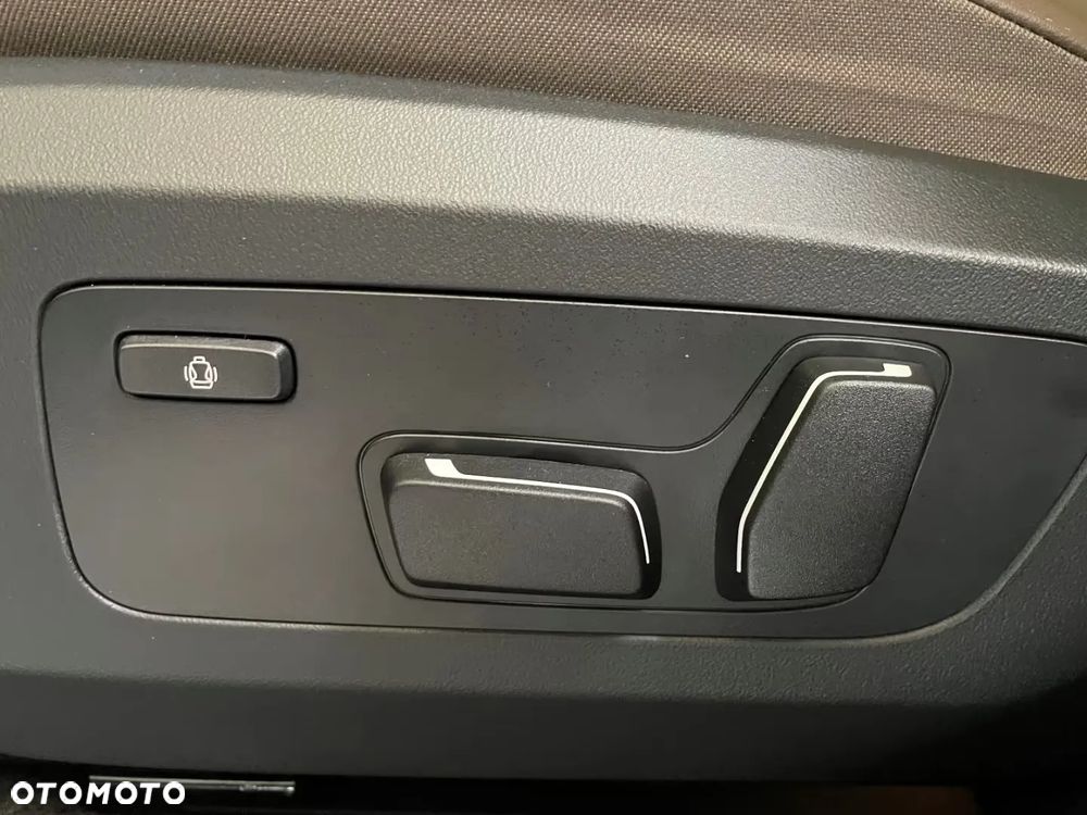 BMW X3 xDrive20 mHEV - 10