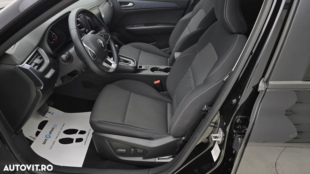 Renault Arkana E-TECH 145 Evolution - 12