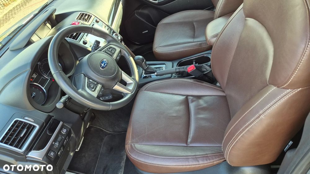 Subaru Forester 2.0 XT Platinum Lineartronic - 15