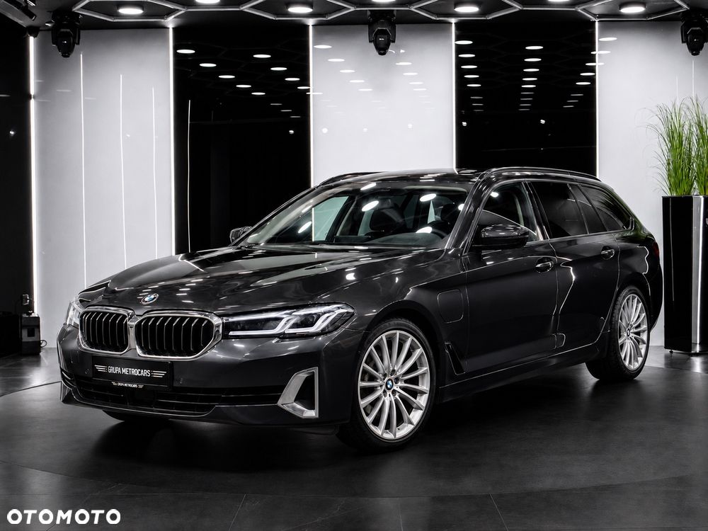 BMW Seria 5 530e xDrive Luxury Line - 2