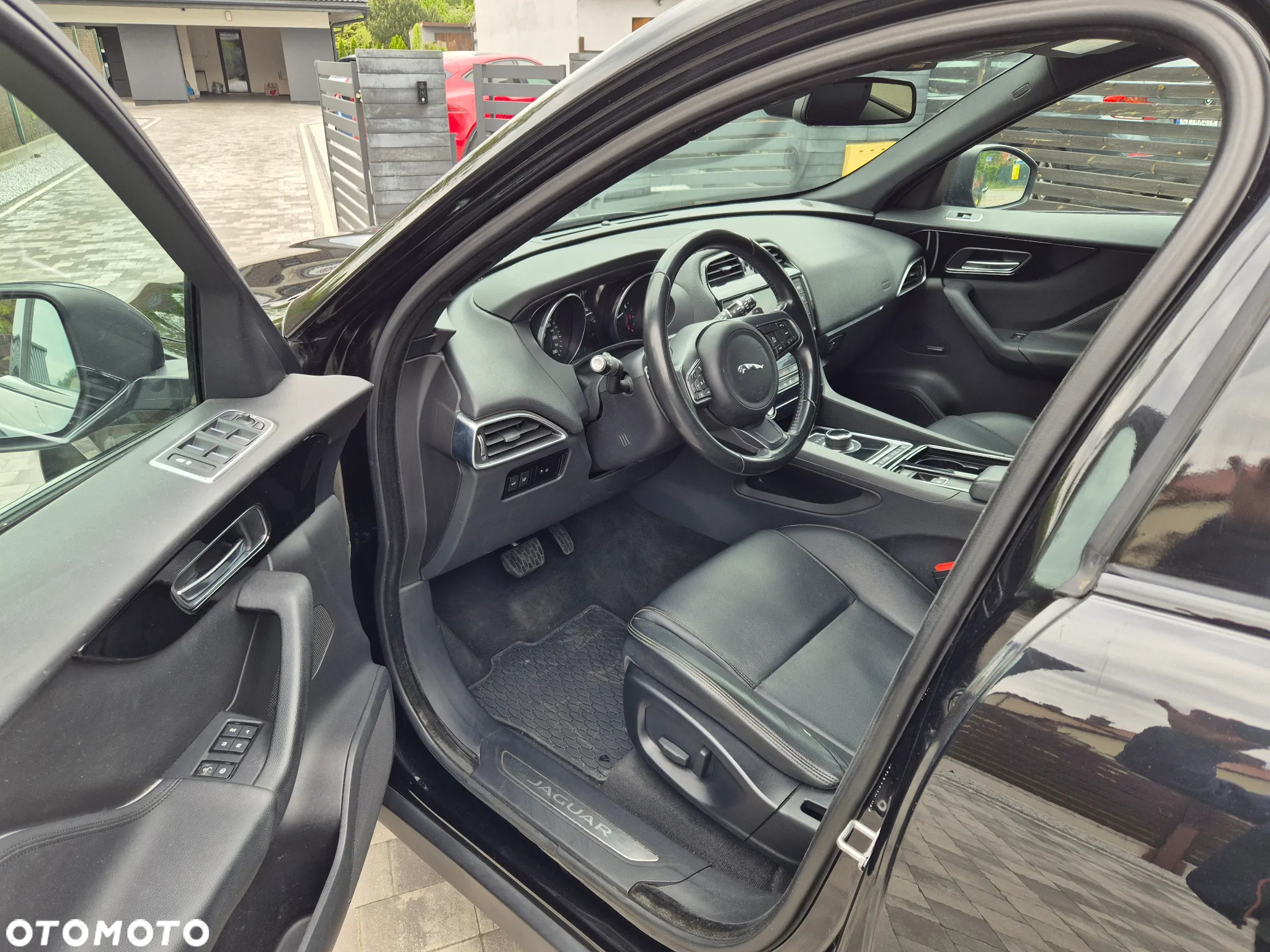 Jaguar F-Pace P250 AWD - 10