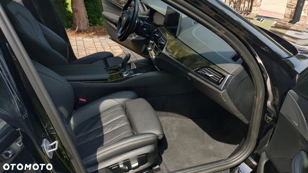 BMW Seria 5 530i - 16