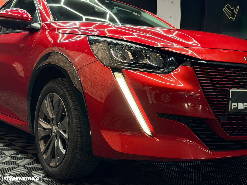 Peugeot e-208 Allure+ - 4