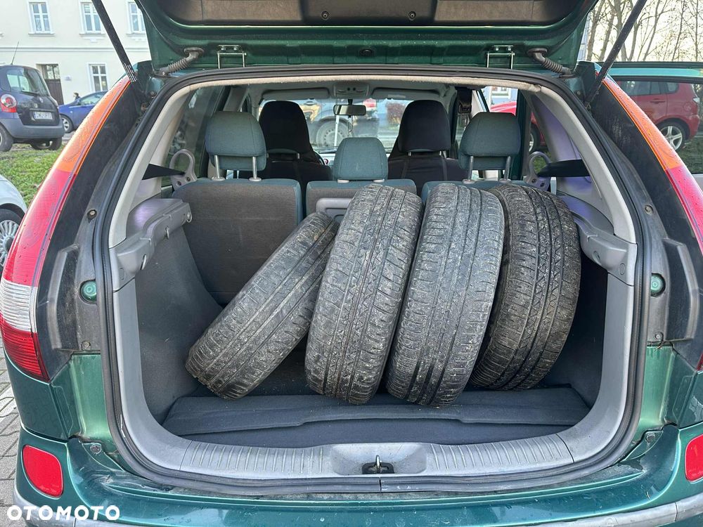 Nissan Almera Tino 1.8 - 2