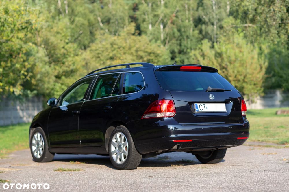 Volkswagen Golf VI 1.6 TDI Comfortline - 3