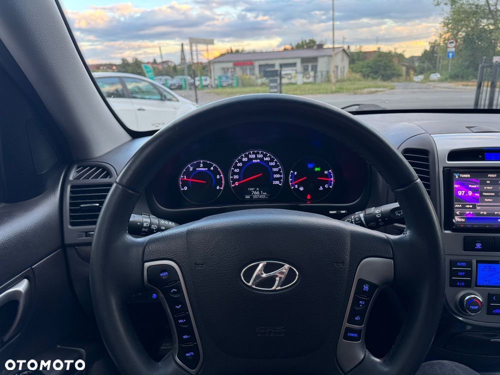 Hyundai Santa Fe 2.2 CRDi 4WD CPF Automatik Premium - 13