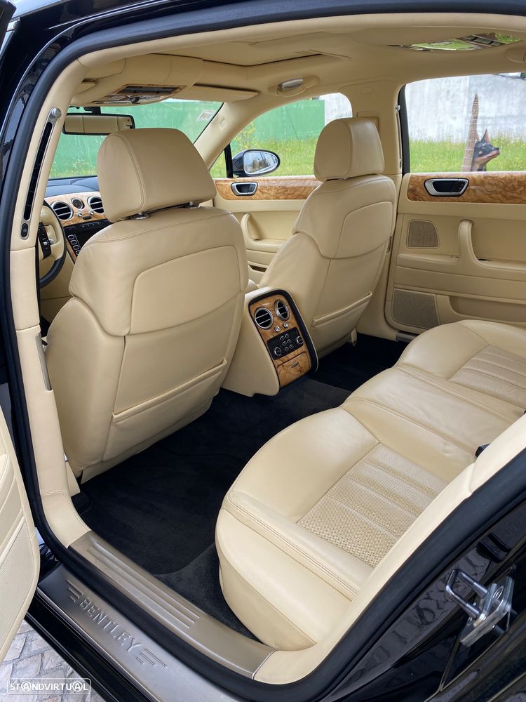 Bentley Continental Flying Spur Standard - 4