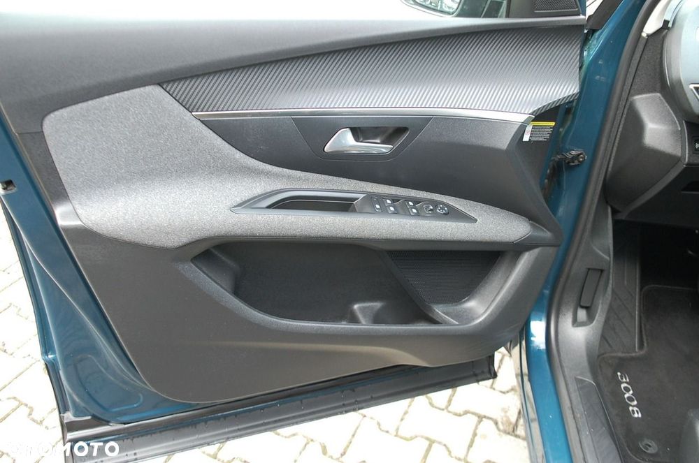 Peugeot 3008 BlueHDi 130 Stop & Start EAT8 Allure - 31