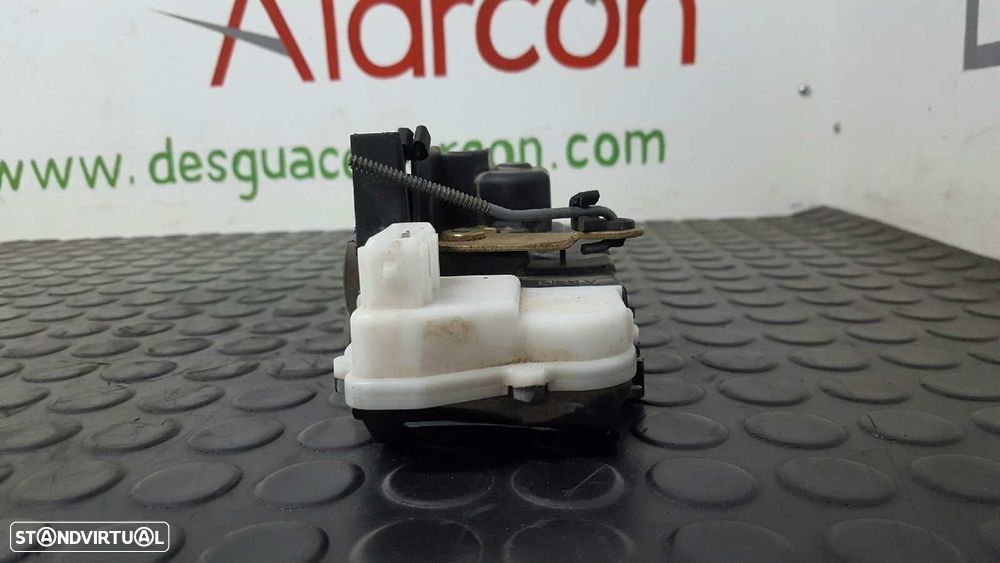 FECHADURA PORTA TRASEIRA DIREITA PEUGEOT 607 (S1) 2.0 HDI FAP CAT - 3